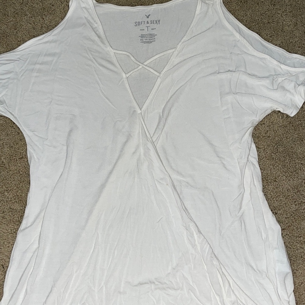 American Eagle off the Shoulder Soft & Sexy Tee Size XS